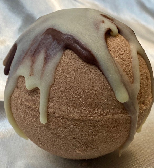 "Jacob" - Cookies & Cream Bath Bomb